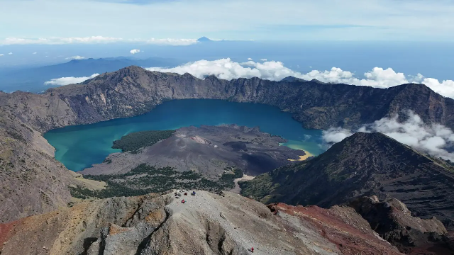 Wisata Budaya Gunung Rinjani: Menyelami Kekayaan Tradisi