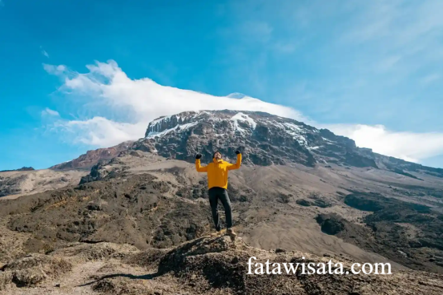Mendaki Kilimanjaro Tanzania